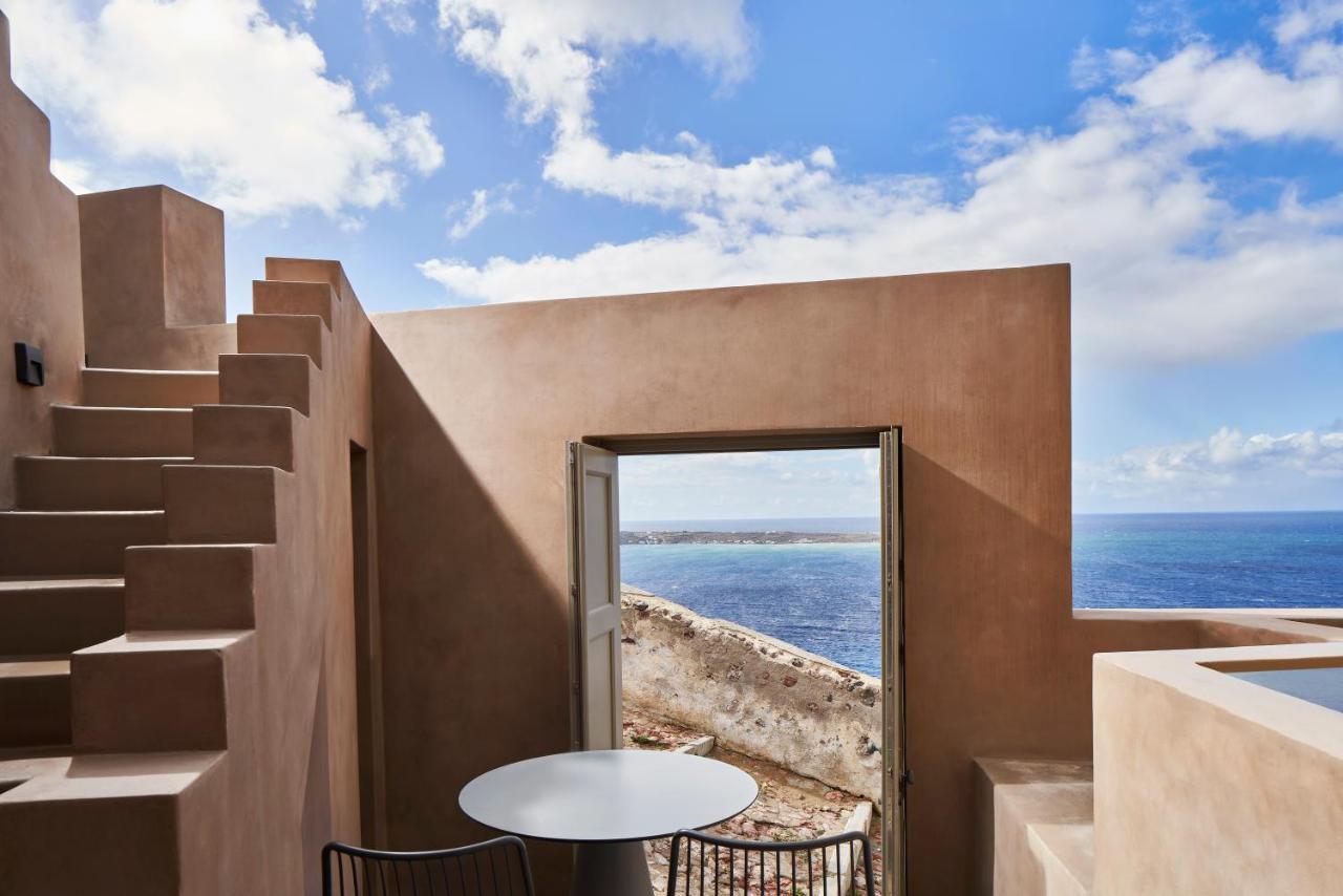Old Castle Oia Villa Exterior photo